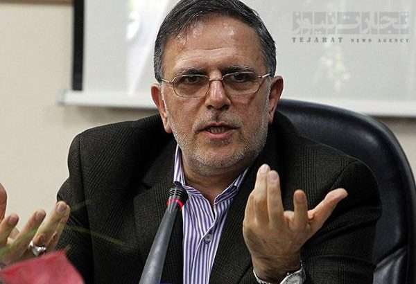 امروز اختلاس، تبانی و کسب امتیازات خاص بهصورت سیستمی در حال شکلگیری است