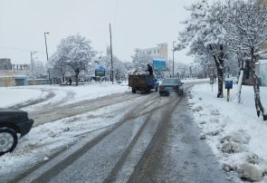 بارش برف و خدمات برفروبی از سوی معاونت خدمات شهری شهرداری خلخال