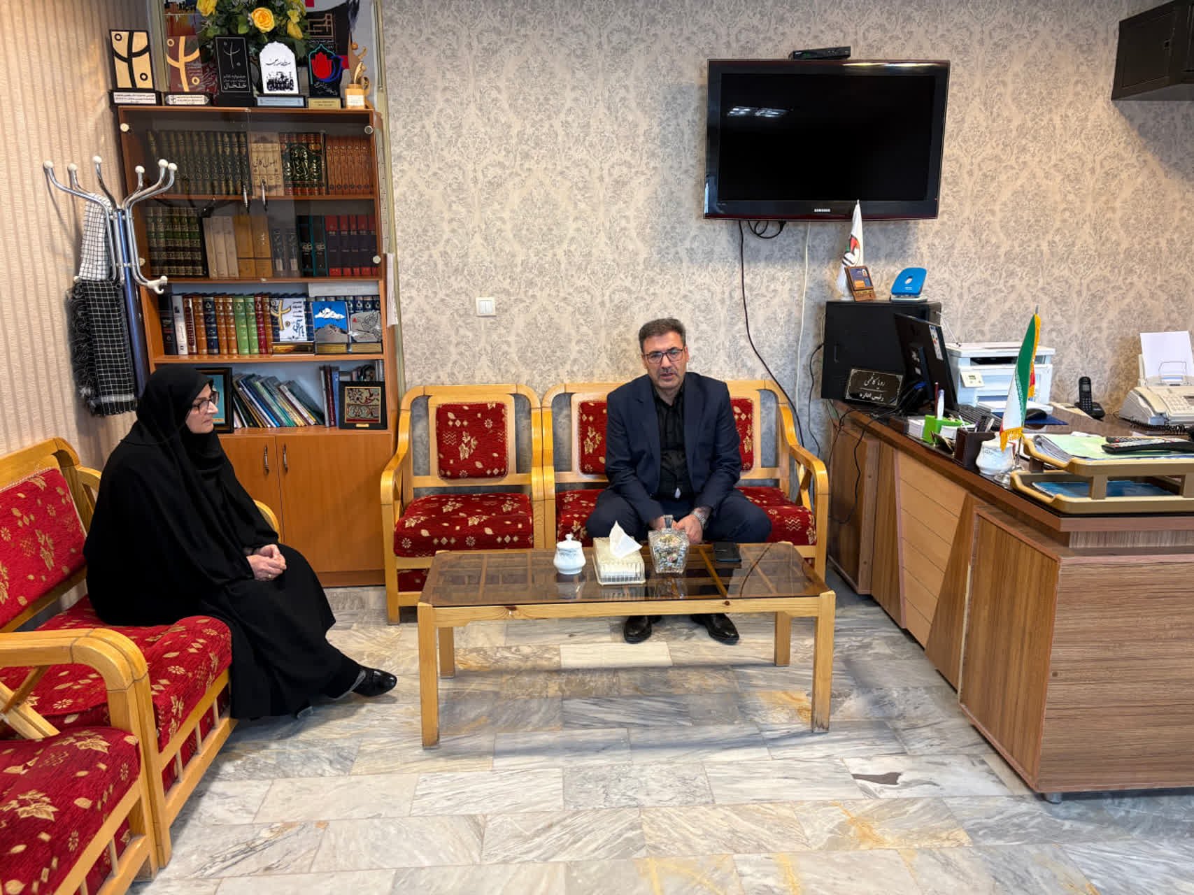 بازدید سرزده فرماندار خلخال از اداره فرهنگ وارشاد اسلامی شهرستان خلخال