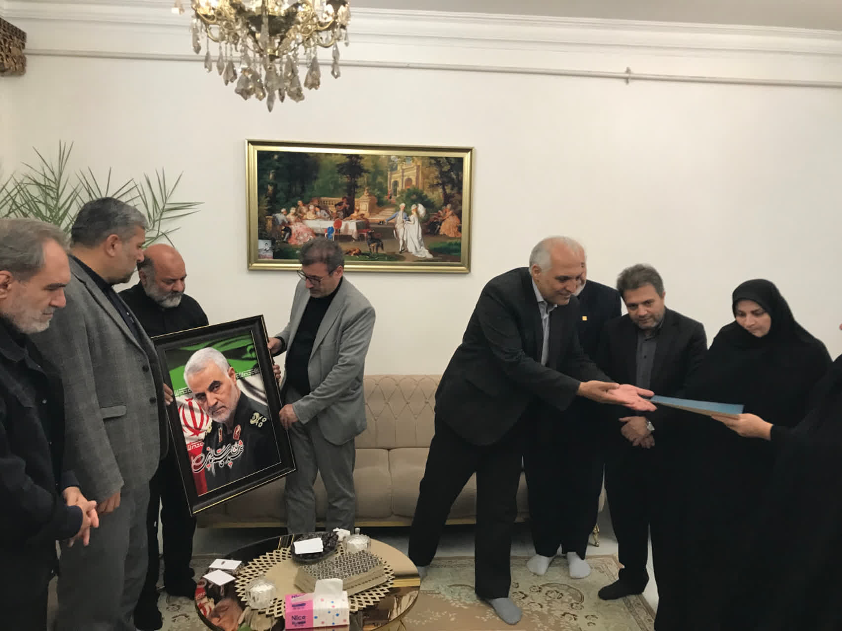 تجلیل از خانواده معظم شهید امیر حسین معصومی در خلخال
